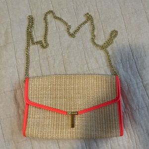 TED BAKER STRAW T CLUTCH NEON-ORANGE